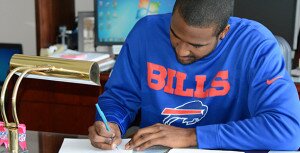 EJ Manuel Contract